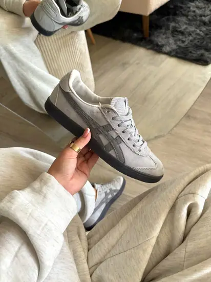 Asics Onitsuka Tiger Grey