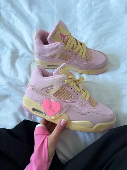 Nike Air Jordan 4 Retro "Iced Carmine" (Pearl Pink)