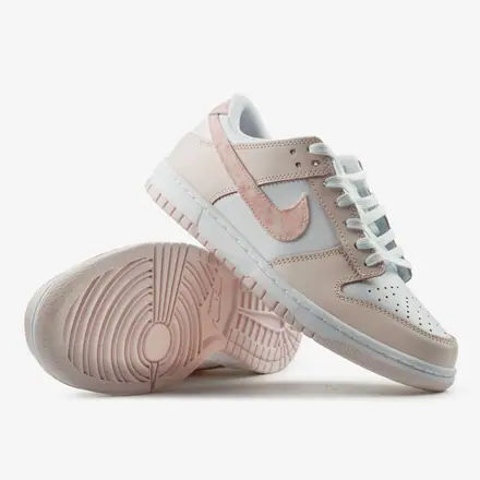 Nike Dunk Pink Paisley