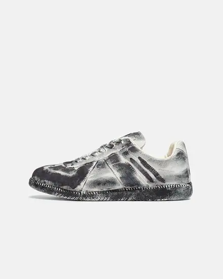 Maison Margiela Replica “Grafit Paint”